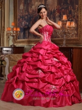 2013 Affordable Customer Made Appliques Wholesale Coral Red Quinceanera Dress Strapless ruching Taffeta Ball Gown In Itaugua Paraguay Style QDZY466FOR