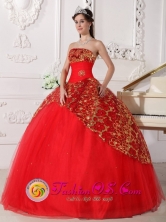Custom Made Lace Wholesale Appliques Decorate Inexpensive Red Quinceanera Dress With Tulle For Military Ball In Encarnacion Paraguay Style QDZY752FOR 