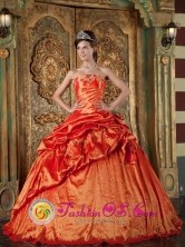 Orange Red Wholesale Pick-ups Strapless Ball Gown Taffeta Appliques Quinceanera Dress In Sapucai Paraguay  Style QDZY071FOR 