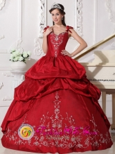 Straps Embroidery and Pick-ups For Elegant 2013 Quinceanera Dress With Satin and Taffeta In Jose Falcon Paraguay Style QDZY403FOR 