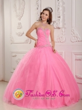 2013 Ball Gown Quinceanera Dress  Rose Pink Sweetheart Appliques Decorate Bodice  IN  El Bluff Nicaragua  Style QDZY170FOR