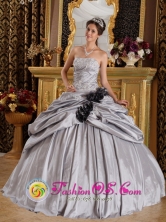 Gray Quinceanera Dress For 2013 Strapless Taffeta Ball Gown Appliques Hand Made Flower Decorate in   Muelle de los Bueyes Nicaragua  Style QDZY195FOR