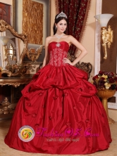 Prom Gorgeous 2013 Wine Red Pick-ups Appliques Quinceanera Dress With Beaded Decorate in   Chichigalpa Nicaragua  Style QDZY494FOR