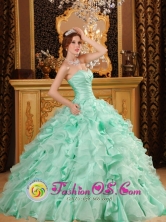 2013 Panajachel Guatemala Organza Apple Green Ruffled Layers Decorate  Ruching Quinceanera Dress With Sweetheart Neckline Style QDZY118FOR