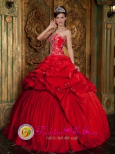 Alto Hospicio Chile Beading and Appliques Yet Pick-ups Decorate Bodice Wonderful Red Sweet 16 Dress For Celebrity Style QDZY207FOR 