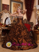 Lo Miranda Chile Princess Sweetheart Taffeta Beaded Beaded Pick-ups for 2013 Spring Quinceanera Style QDZY051FOR 