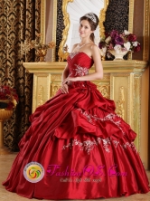 Nancagua Chile Red Quinceanera Dress Appliques and Ruched Bodice For Strapless  With  Pick-ups Style QDZY215FOR