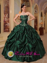 2013 Istmina Colombia Custom Made Latest Hunter strapless Green Quinceanera Dress For Winter Style QDZY393FOR
