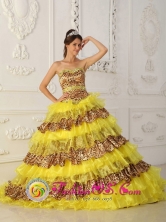 2013 Zambrano Colombia Wholesale fall Leopard and Organza Ruffles Yellow Quinceanera Dress With Sweetheart Neckline Style QDZY007FOR
