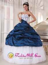 Agua Buena Panama, White and Navy Blue Taffeta and Organza Embroidery Decorate Bust Ball Gown Floor-length Quinceanera Dress For 2013 Style  PDZY374FOR