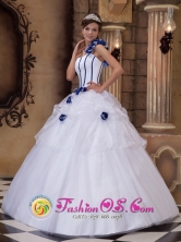  Celaya Mexico Wholesale Hand Made Flowers White One Shoulder Quinceanera Dress For Formal Style QDZY197FOR 