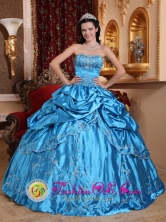Tlajomulco de Zuiga Mexico Customize Wholesale Blue Pick-ups Embroidery with glistening Beading Quinceanera Dress Style QDZY409FOR 
