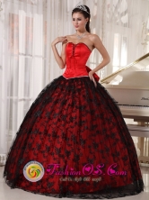 Black and Red Quinceanera Dress Lace and Bowknot Decorate Bodice Sweetheart Tulle and Taffeta Ball Gown for Sweet 16 San Jose Costa Rica Style PDZY763FOR 