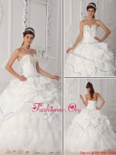 2016 Exquisite White Sweetheart Quinceanera Gowns with Beading QDZY465DFOR