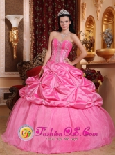 Huancayo Peru Sweet Rose Pink Modest wholesale Quinceanera Dress With Pick ups and Beaded Decorate Bodice for Graduation Style QDZY616FOR