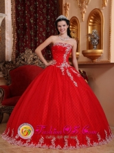 2013 Maricao Puerto Rico Inspired Red Strapless Tulle Lace Appliques Quinceanera Dress For Graduation Wholesale Style QDZY7527FOR