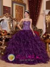 Customzied  Wholesale Strapless Dark Purple Sequins Bodice Ruffles Sweetheart Quinceanera Dress In Tinaquillo Venezuela Style QDZY698FOR 
