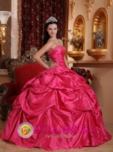 2013 La Macarena Colombia Wholesale Fashionable Hot Pink Ball Gown Strapless Quinceanera Dresses With Pick-ups and Ruch For Sweet 16 Style QDZY585FOR