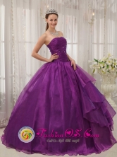 Aguazul Colombia Wholesale Customize Beaded Decorate Bust and Ruch Organza Quinceanera Dresses Eggplant Purple Strapless Style QDZY365FOR