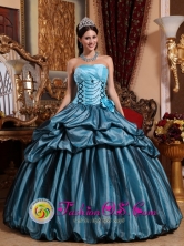 Wholesale Blue Hand Made Flower Pick-ups Sweet Spring Quinceanera Dress With Strapless Taffeta In Villanueva Honduras  Style QDZY485FOR
